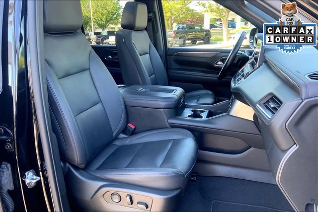 Used 2022 Chevrolet Tahoe Z71 w/ Luxury Package AWD/4WD image 7