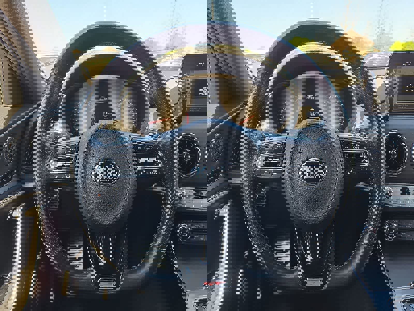 Used 2020 Kia Stinger GT2 image 22