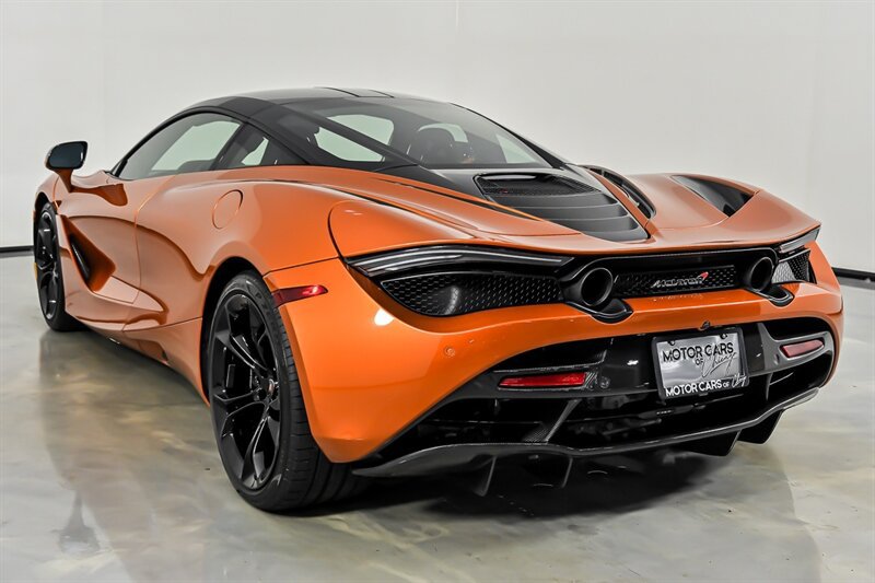 Used 2018 McLaren 720S Performance RWD image 14