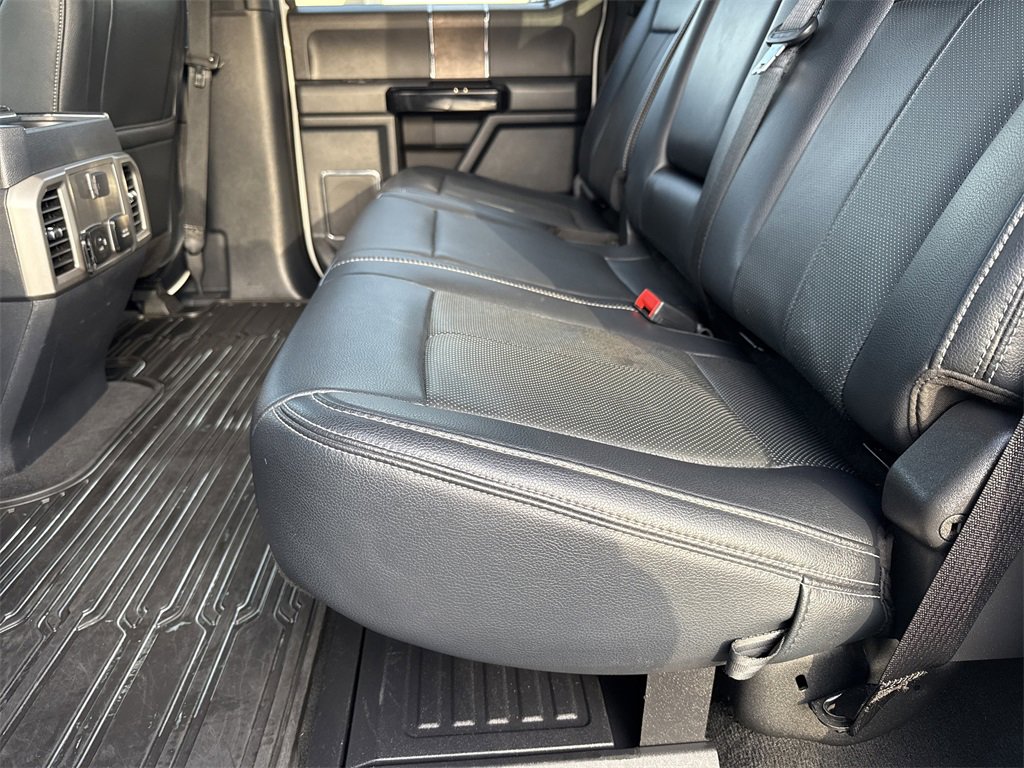 Used 2022 Ford F250 Lariat w/ Black Appearance Package image 22