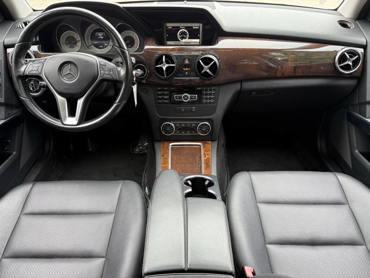 Used 2015 Mercedes-Benz GLK 350 4MATIC image 2