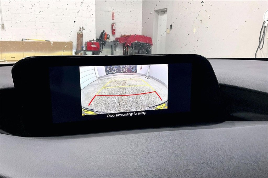 Used 2022 MAZDA MAZDA3 s image 13