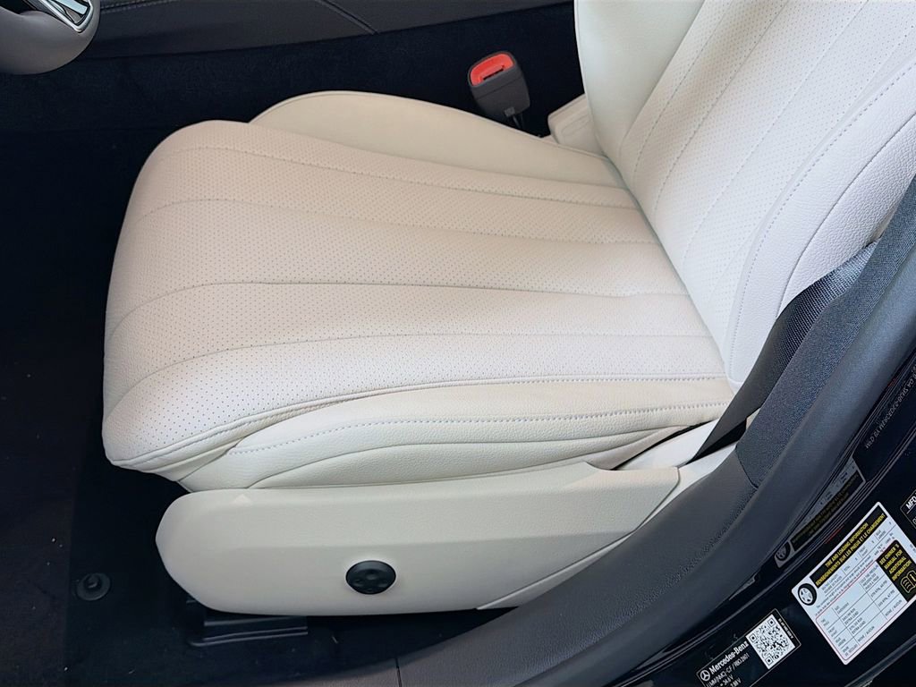 New 2026 Mercedes-Benz E 350 4MATIC Sedan image 22