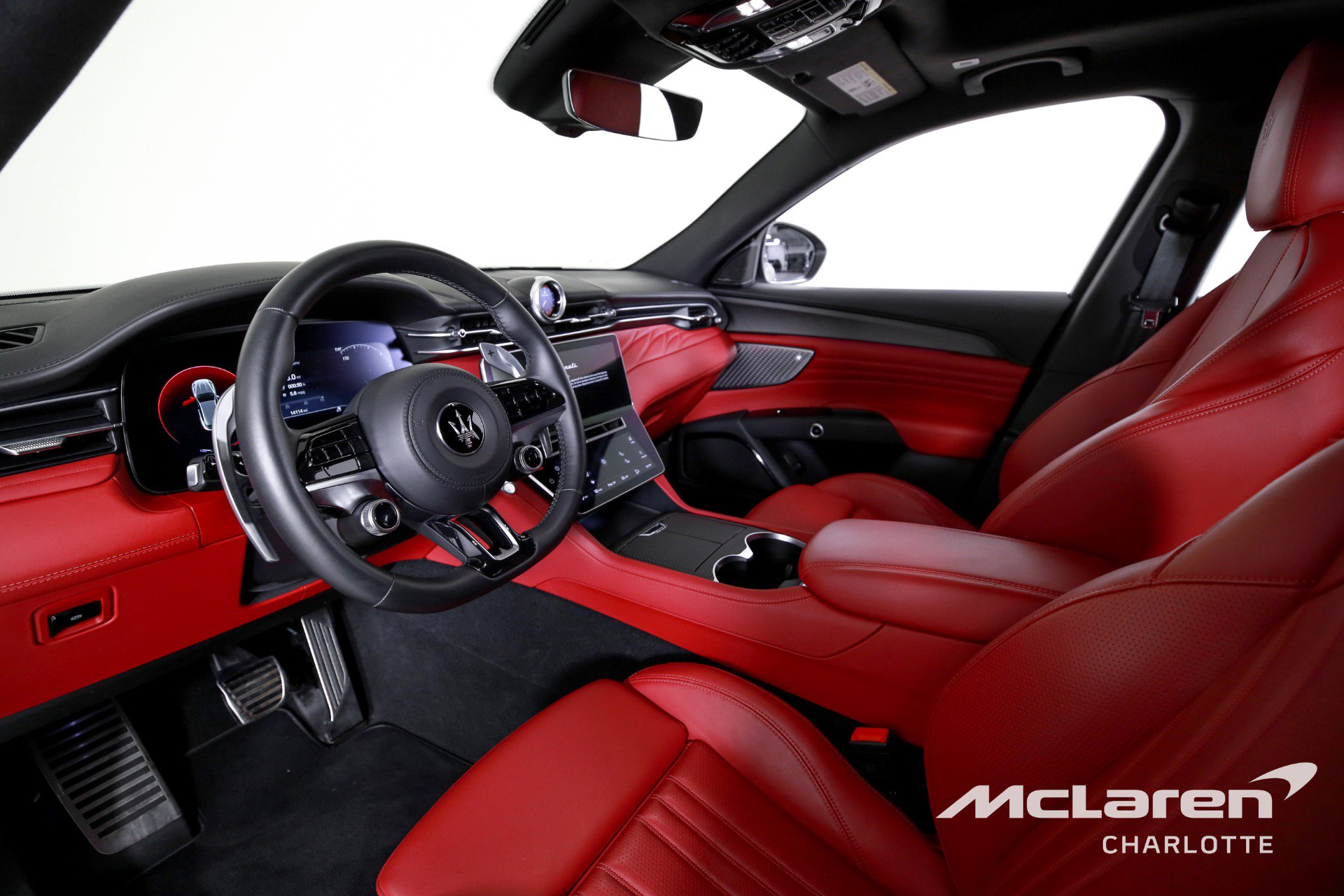 Used 2023 Maserati Grecale Modena AWD/4WD image 13