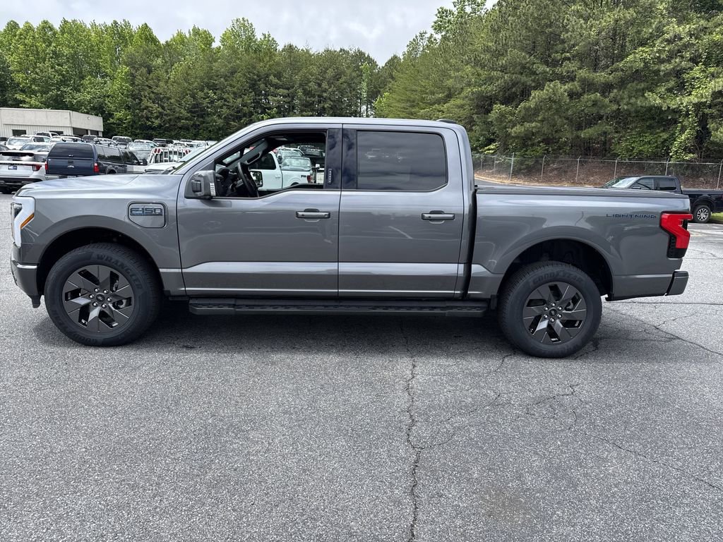 Used 2025 Ford F150 Lightning Lariat w/ Max Trailer Tow Package AWD/4WD image 4