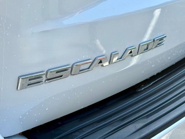 Certified 2024 Cadillac Escalade Premium Luxury AWD/4WD image 15