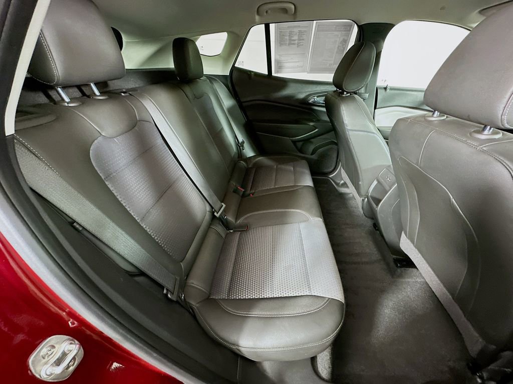 Used 2024 Chevrolet Trax LT image 32