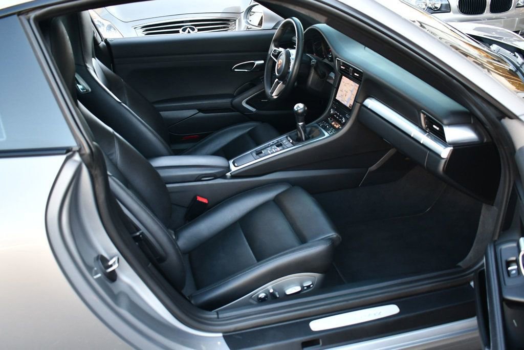 Used 2017 Porsche 911 Carrera image 46