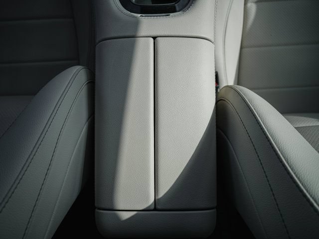 Certified 2025 Mercedes-Benz GLE 450e 4MATIC image 28