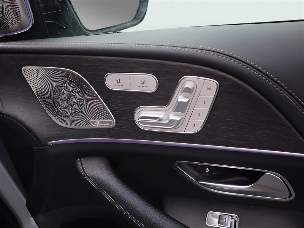New 2026 Mercedes-Benz GLS 450 4MATIC image 9