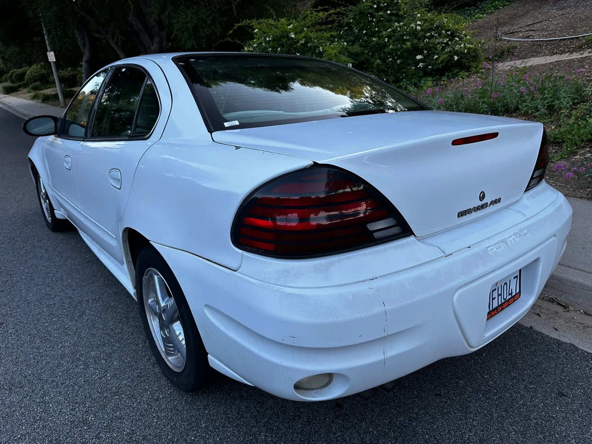 Used 2004 Pontiac Grand Am SE FWD image 3