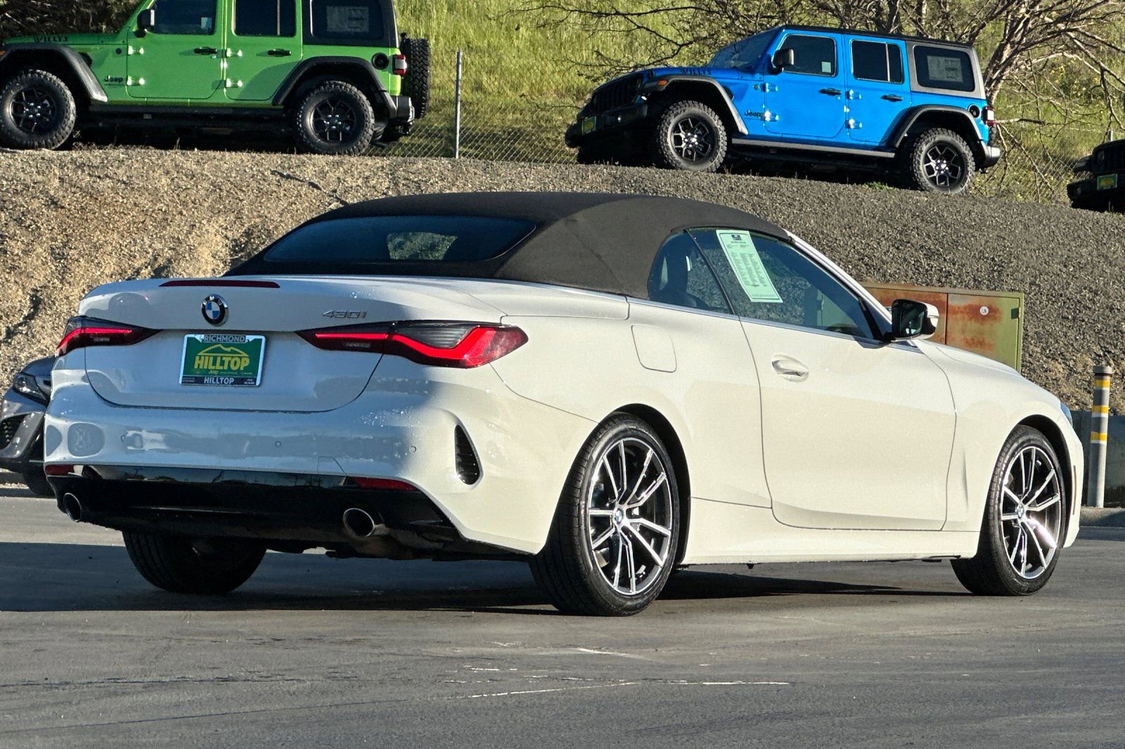 Used 2024 BMW 430i Convertible image 4