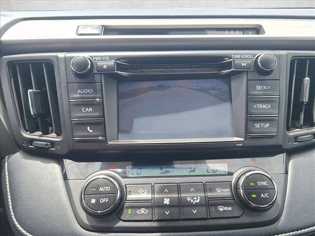 Used 2018 Toyota RAV4 XLE FWD image 14