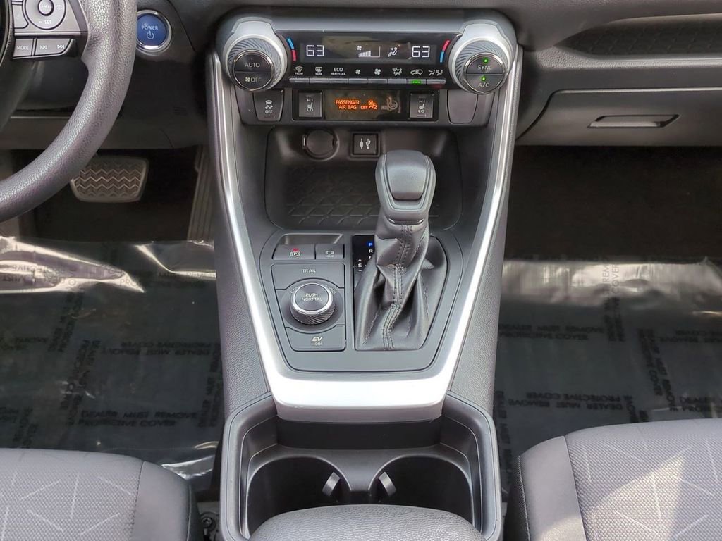 Used 2019 Toyota RAV4 XLE image 19