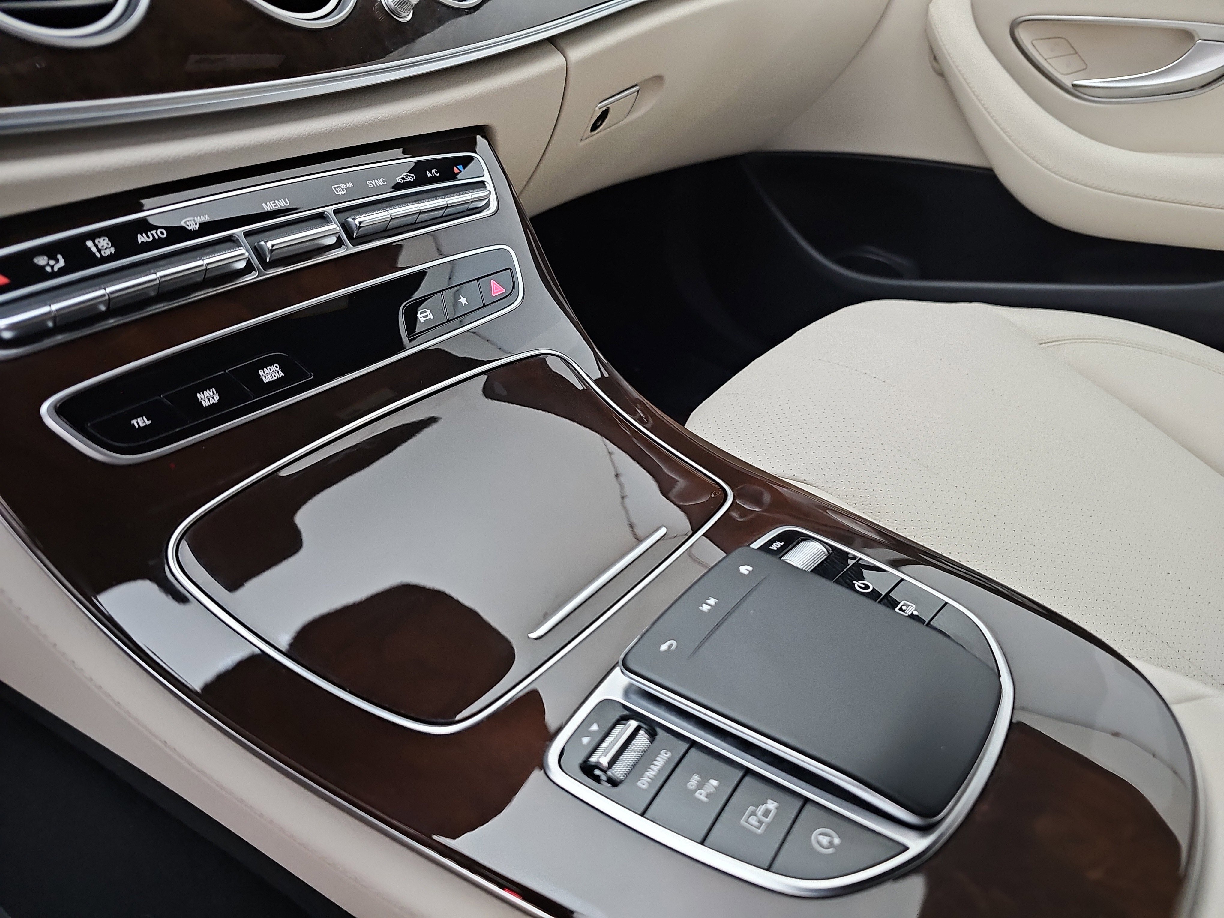 Certified 2023 Mercedes-Benz E 350 4MATIC Sedan image 34