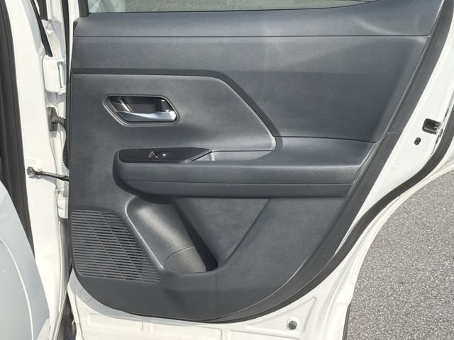 Certified 2026 Nissan Kicks SV w/ SV Premium Package AWD/4WD image 18