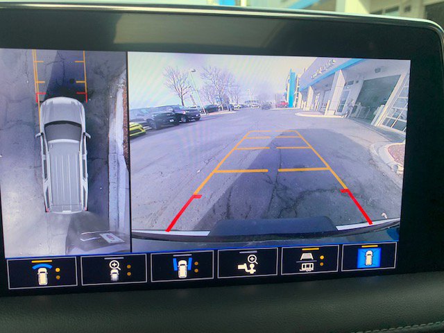 Used 2021 Chevrolet Tahoe Z71 w/ Z71 Signature Package image 4