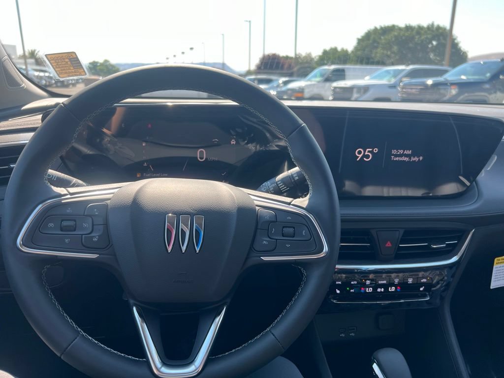 Used 2025 Buick Encore GX Avenir w/ Avenir Technology Package AWD/4WD image 9