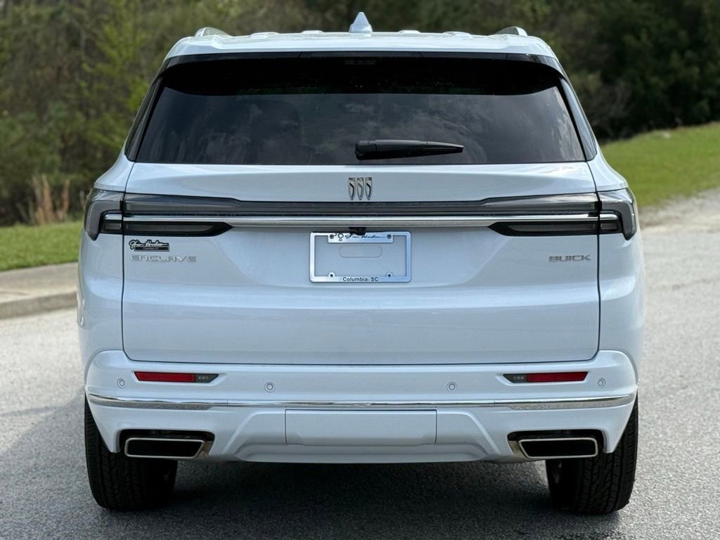 New 2026 Buick Enclave Avenir w/ Super Cruise Package FWD image 12