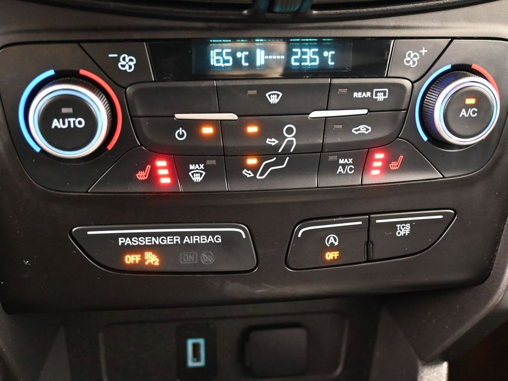 Used 2019 Ford Escape SE image 27