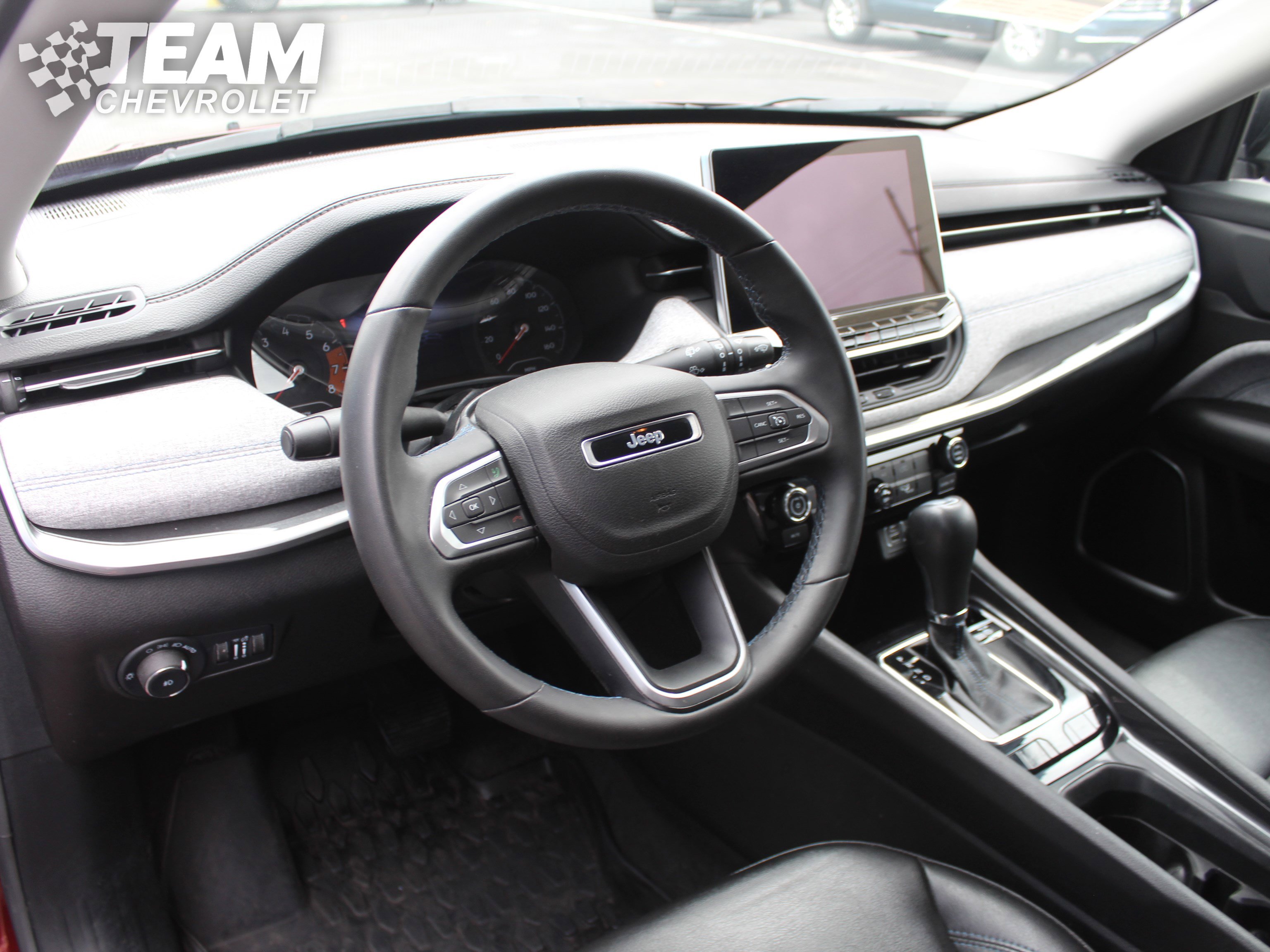 Used 2022 Jeep Compass Latitude image 12