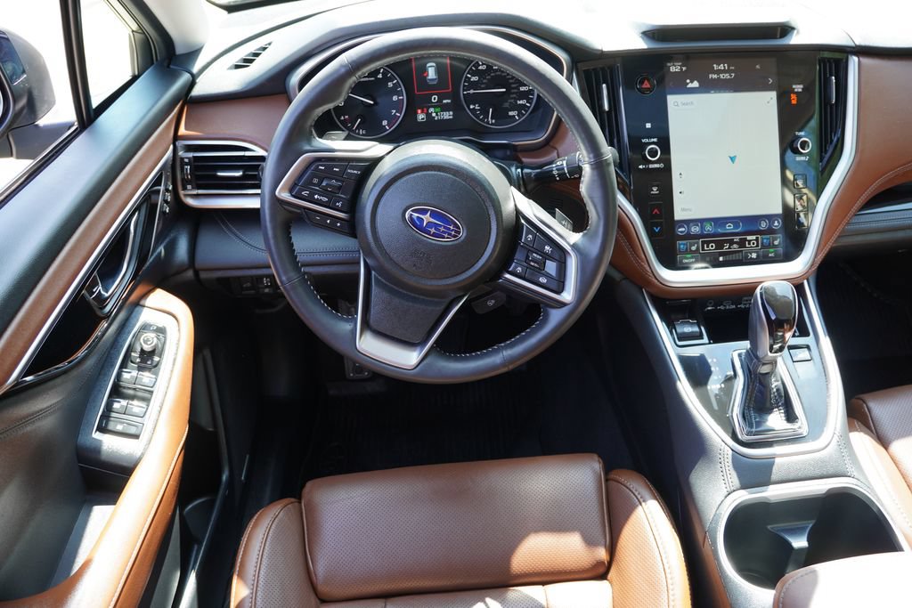 Used 2025 Subaru Outback Touring AWD/4WD image 21