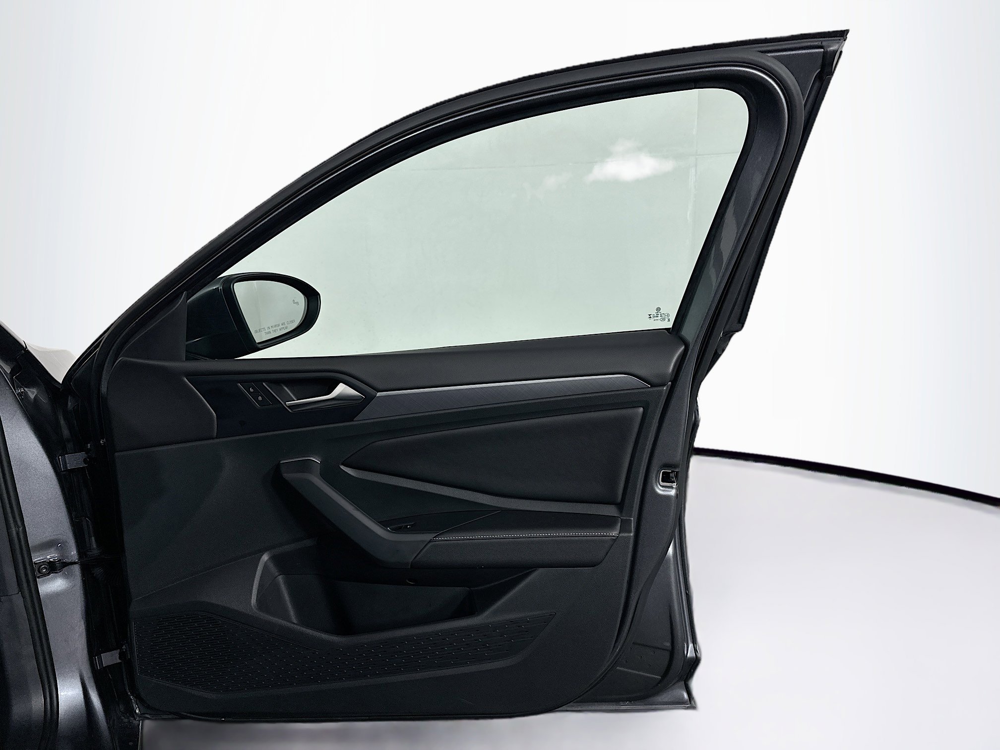 Used 2024 Volkswagen Jetta SE image 30