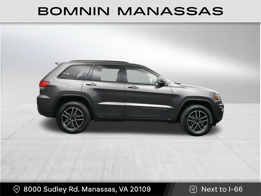 Used 2019 Jeep Grand Cherokee Trailhawk image 2