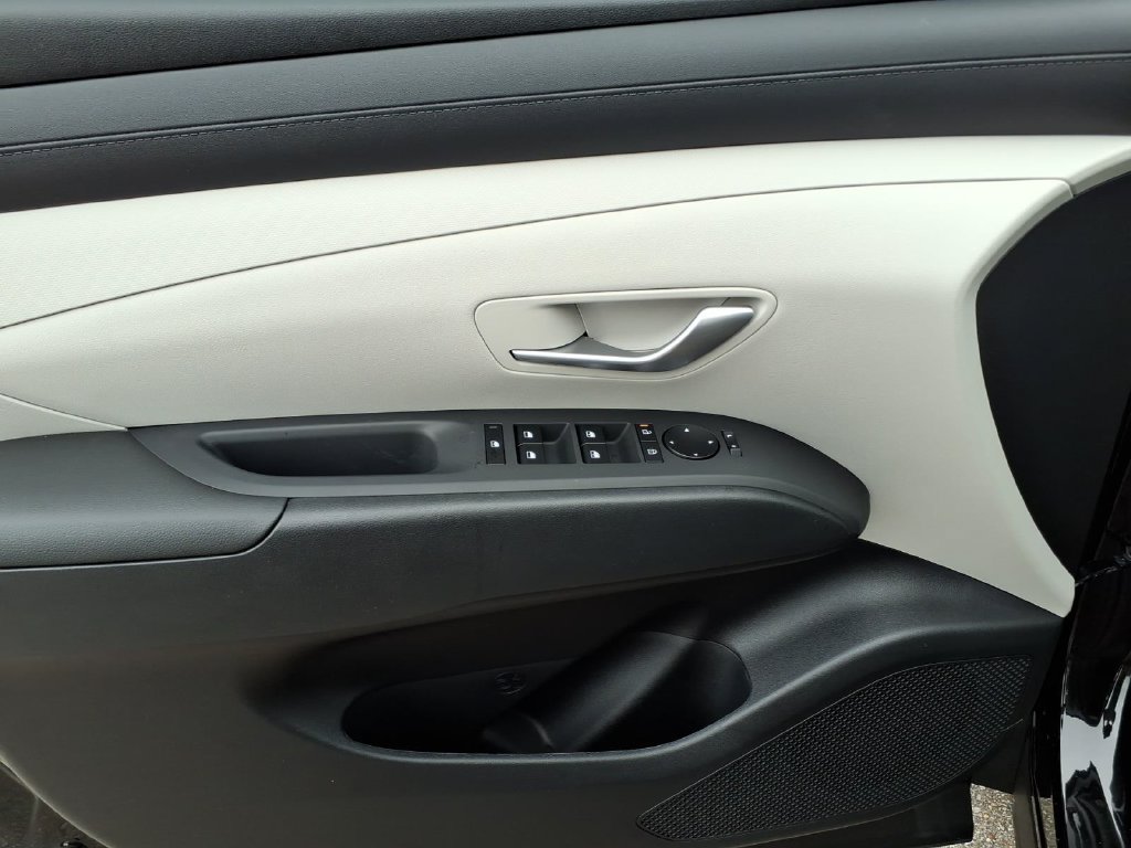 Used 2026 Hyundai Tucson SEL FWD image 13