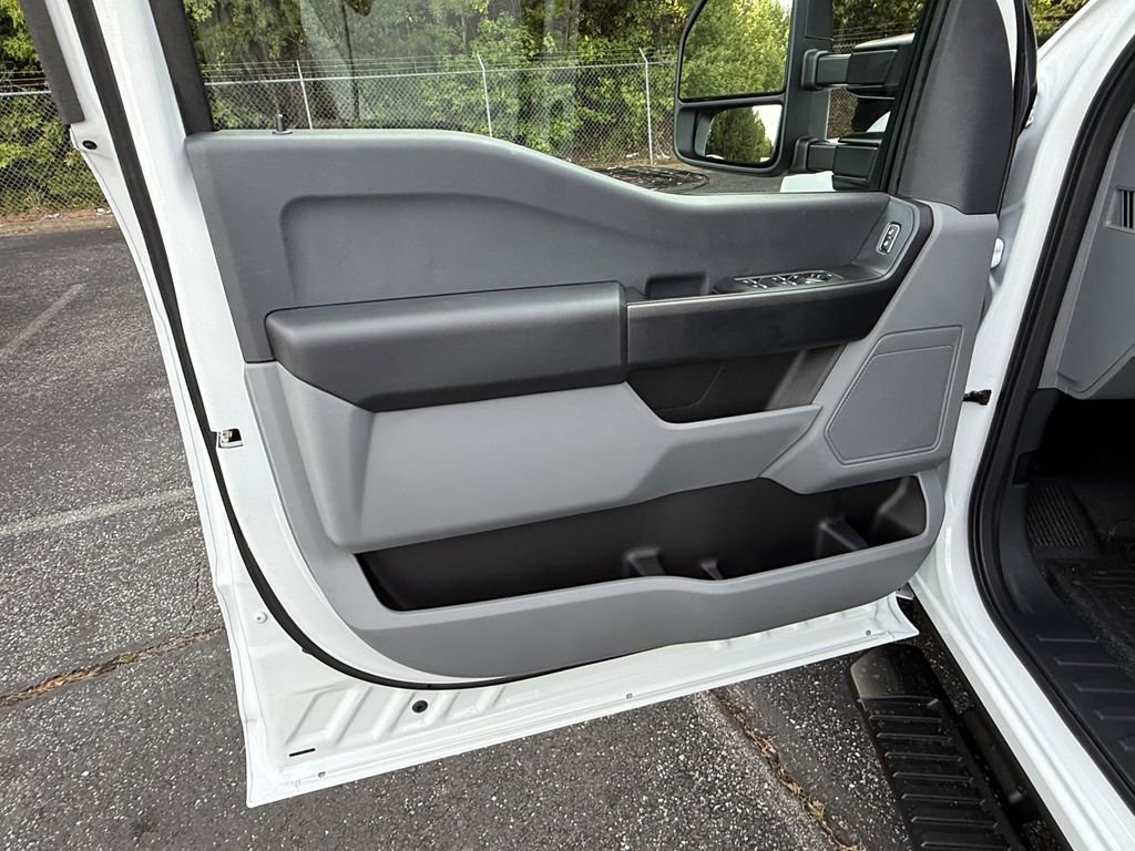 New 2026 Ford F350 XLT RWD image 10