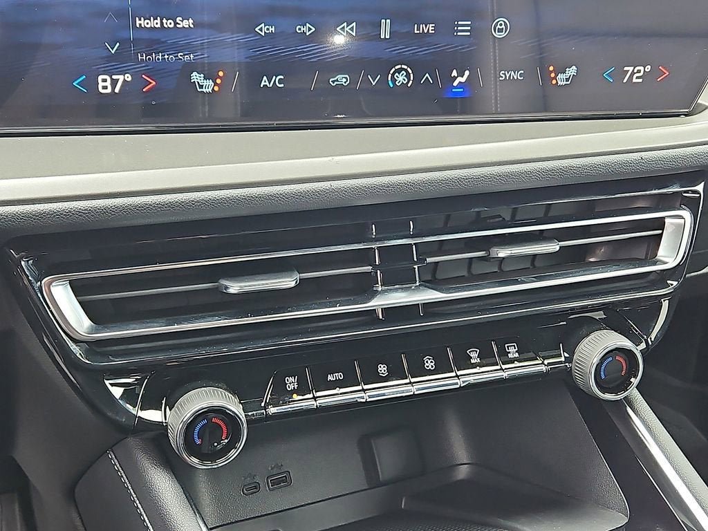 New 2026 Chevrolet Traverse LT w/ Enhanced Driving Package FWD image 12