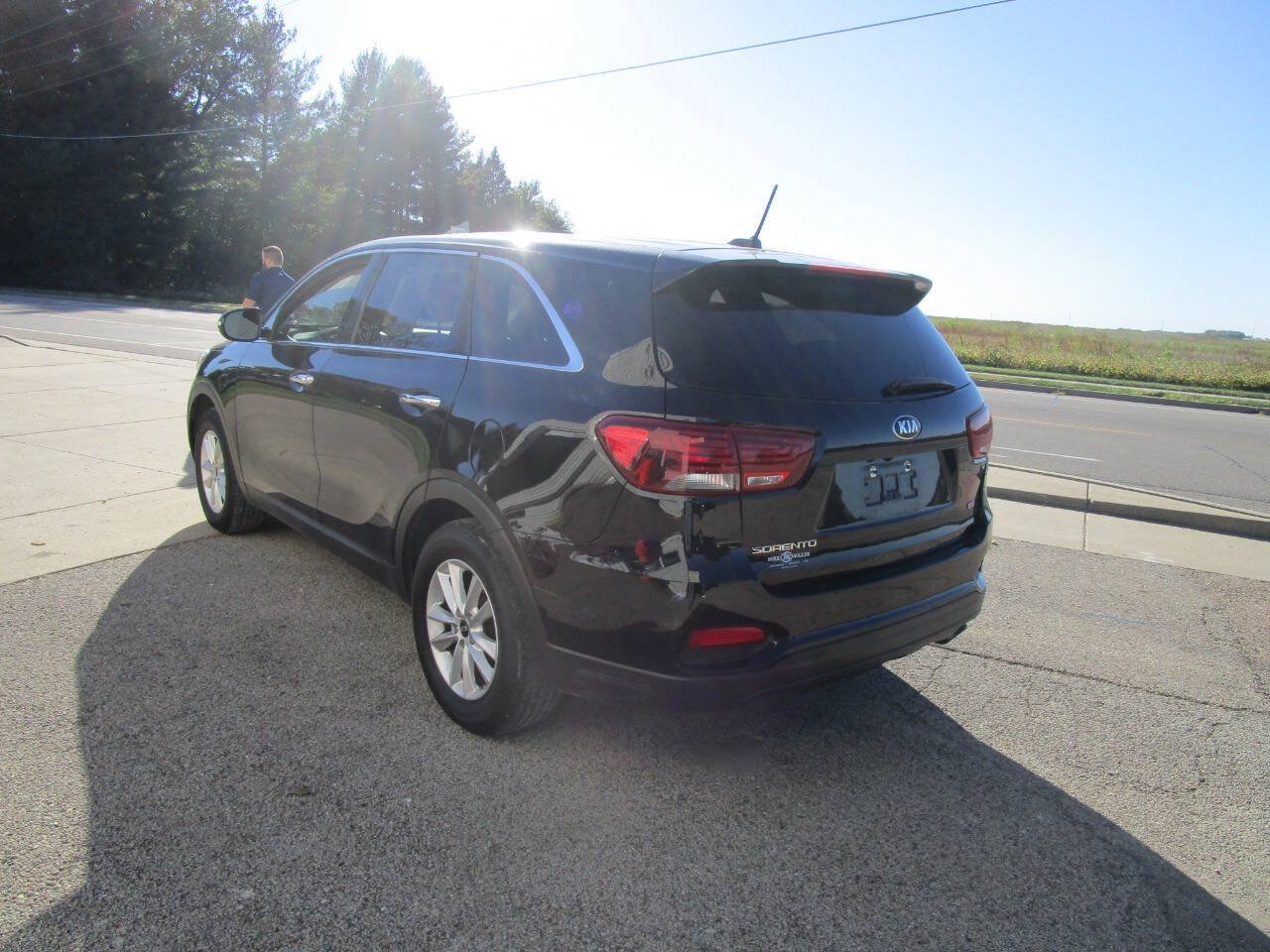 Used 2019 Kia Sorento L FWD image 3