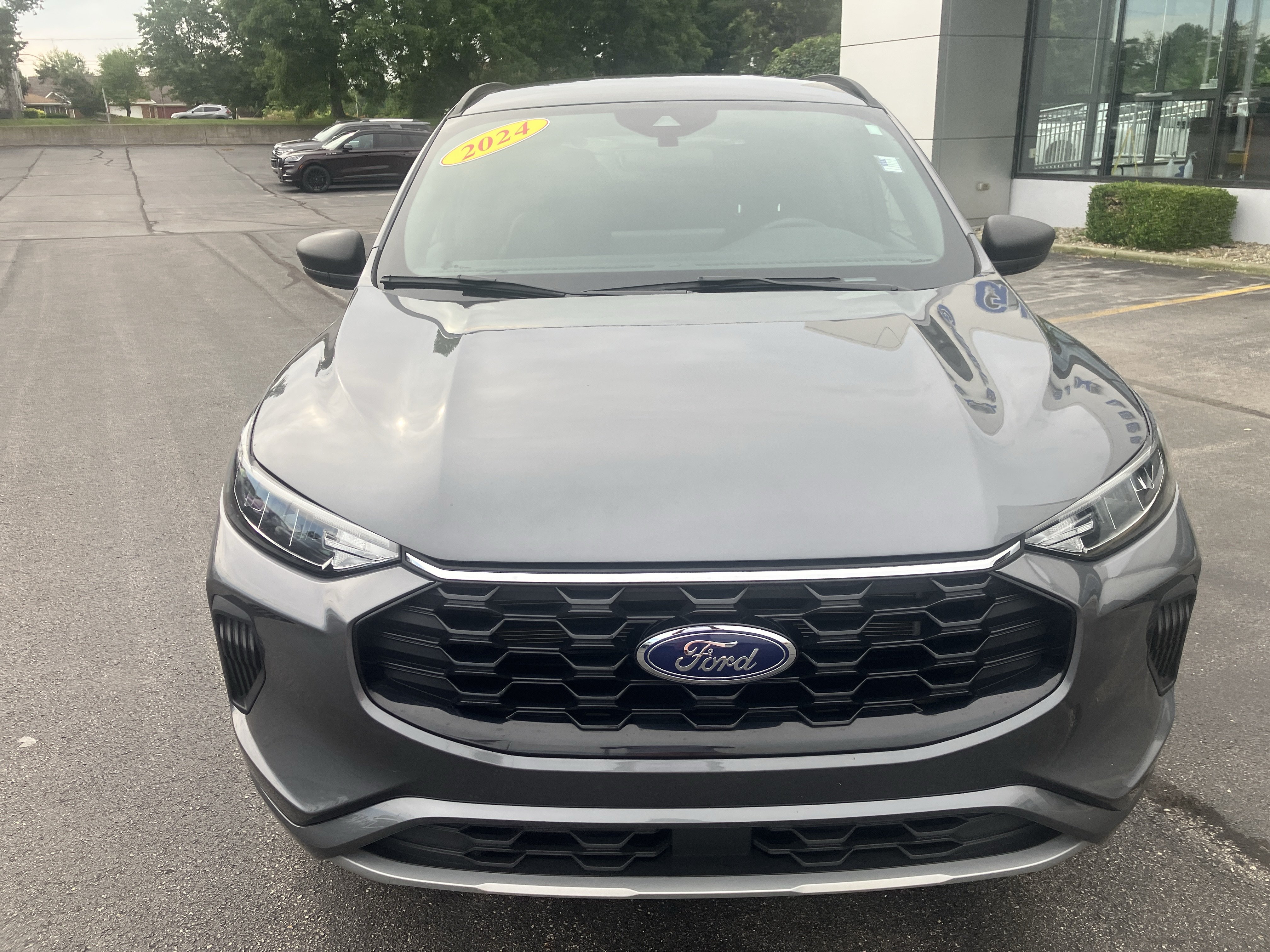 Certified 2024 Ford Escape ST-Line w/ Tech Pack #1 AWD/4WD image 2