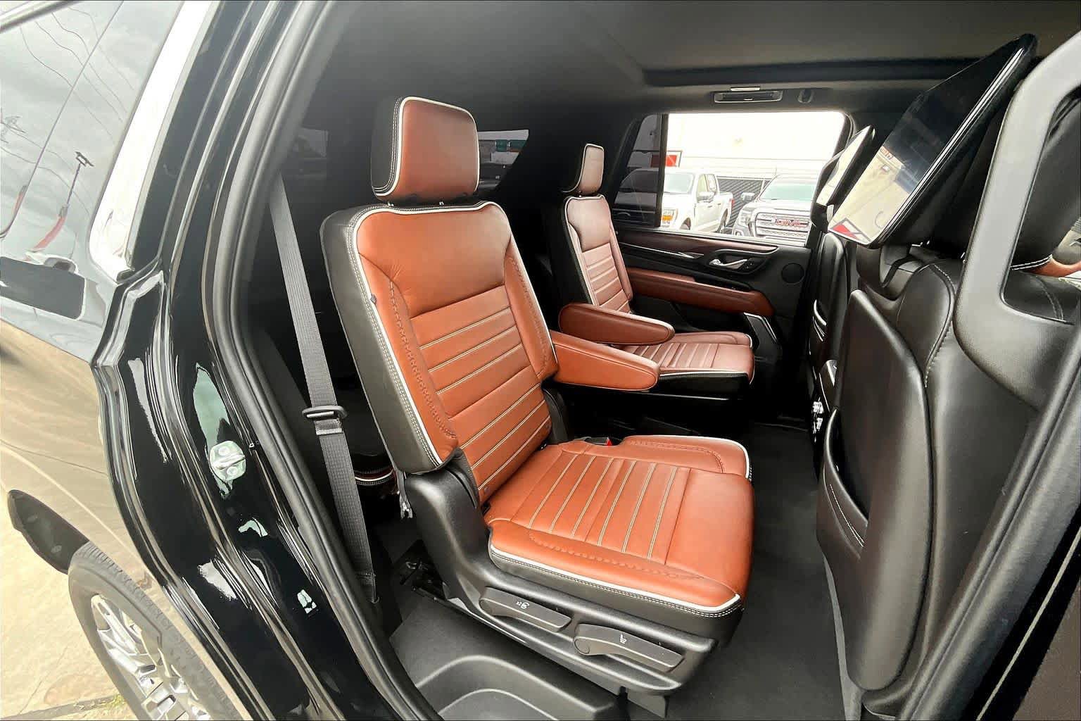 Used 2023 GMC Yukon Denali Ultimate image 20