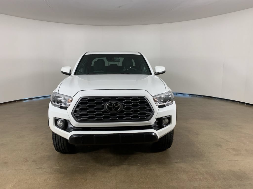 Used 2023 Toyota Tacoma TRD Off-Road AWD/4WD image 3