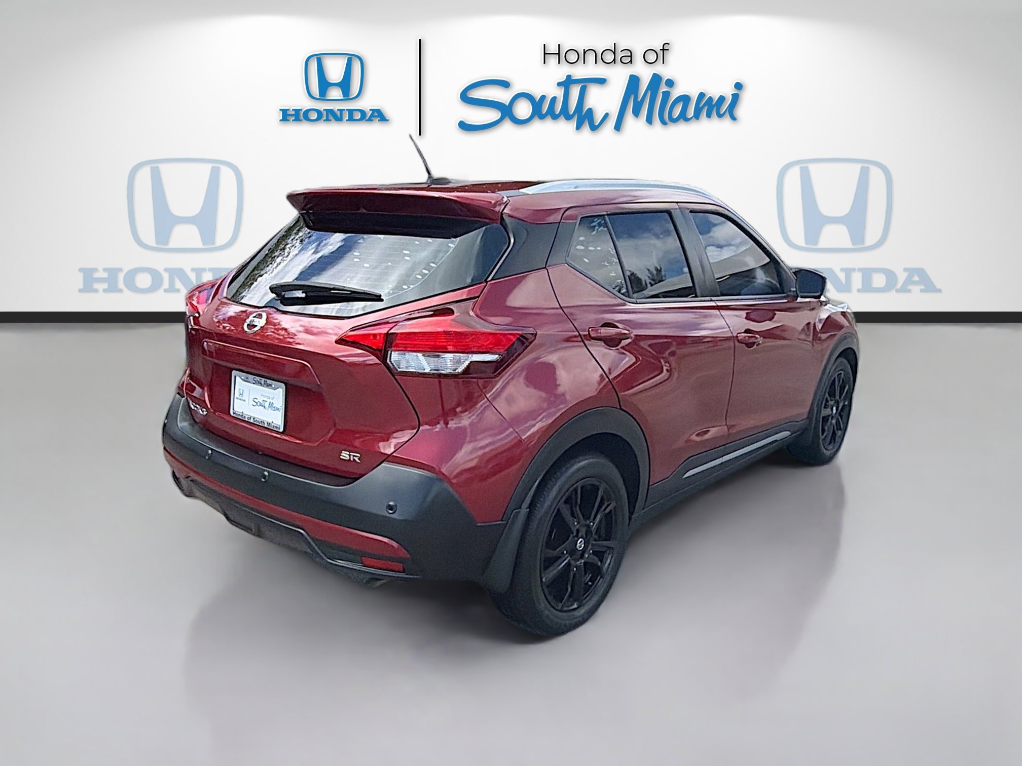 Used 2020 Nissan Kicks SR image 7