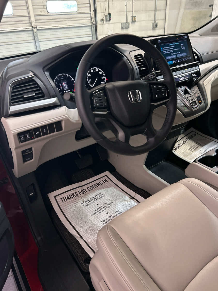 Used 2025 Honda Odyssey EX-L image 8