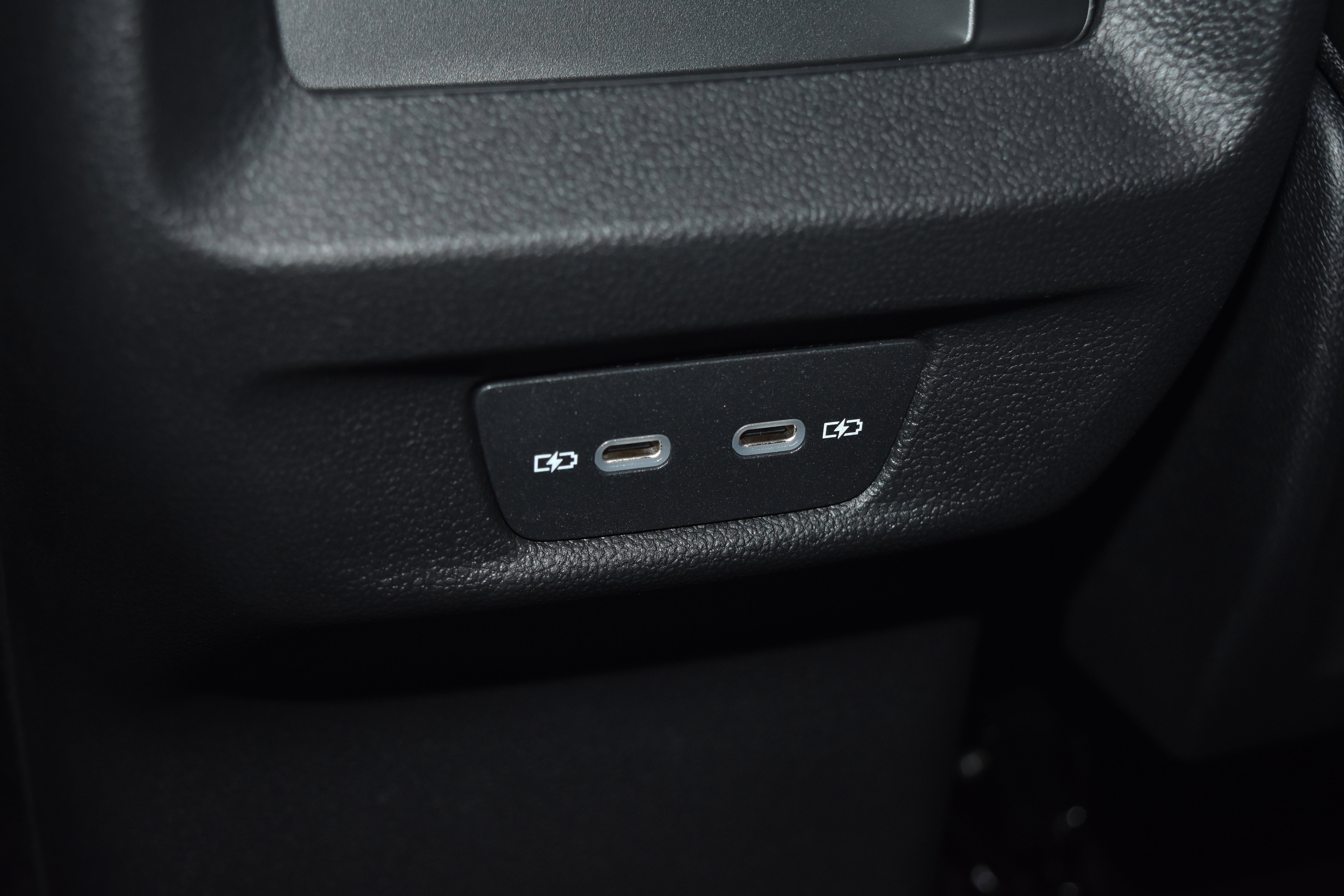 New 2026 Volkswagen Tiguan SE AWD/4WD image 17