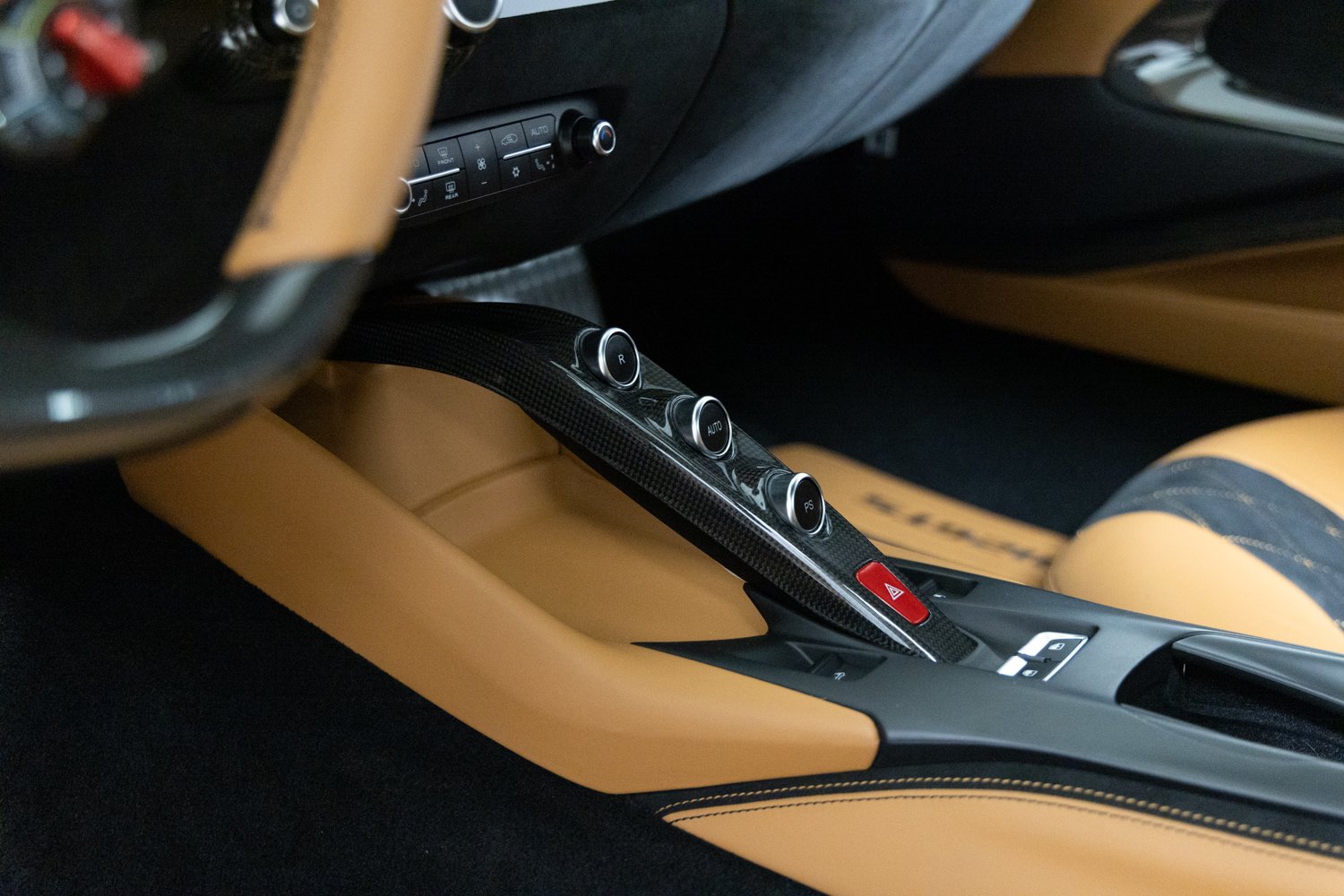 Used 2022 Ferrari 812 GTS RWD image 25