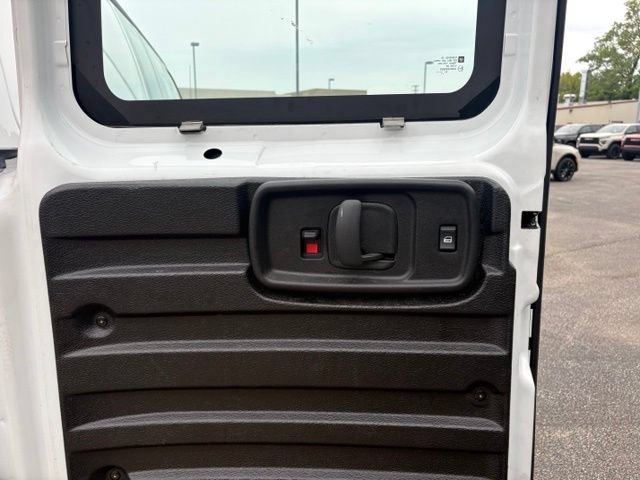 Used 2025 GMC Savana 2500 w/ Driver Convenience Package RWD image 6