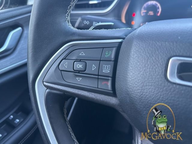 Used 2022 Jeep Grand Cherokee Limited w/ Luxury Tech Group II RWD image 31