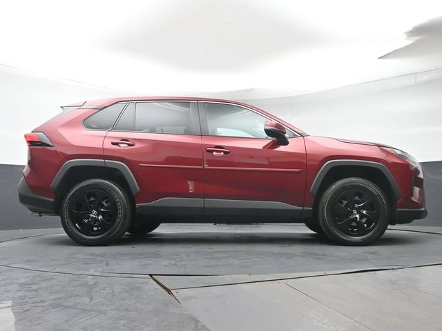 Certified 2023 Toyota RAV4 LE AWD/4WD image 33