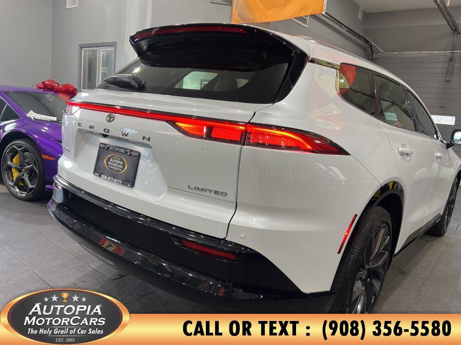 Used 2025 Toyota Crown Signia AWD/4WD image 47