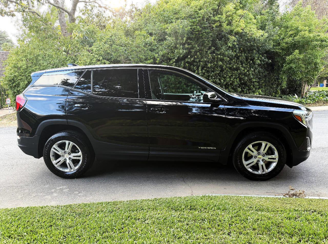 Used 2018 GMC Terrain SLE FWD image 8
