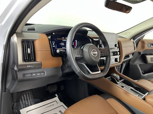 Used 2025 Nissan Pathfinder Platinum w/ Cargo Package FWD image 21
