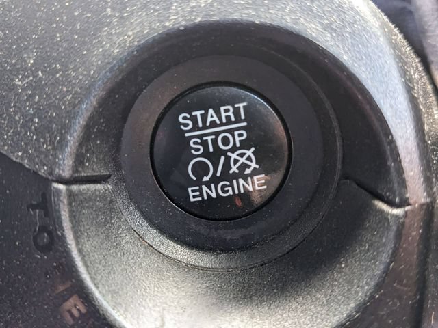 Used 2018 Jeep Renegade Altitude AWD/4WD image 21