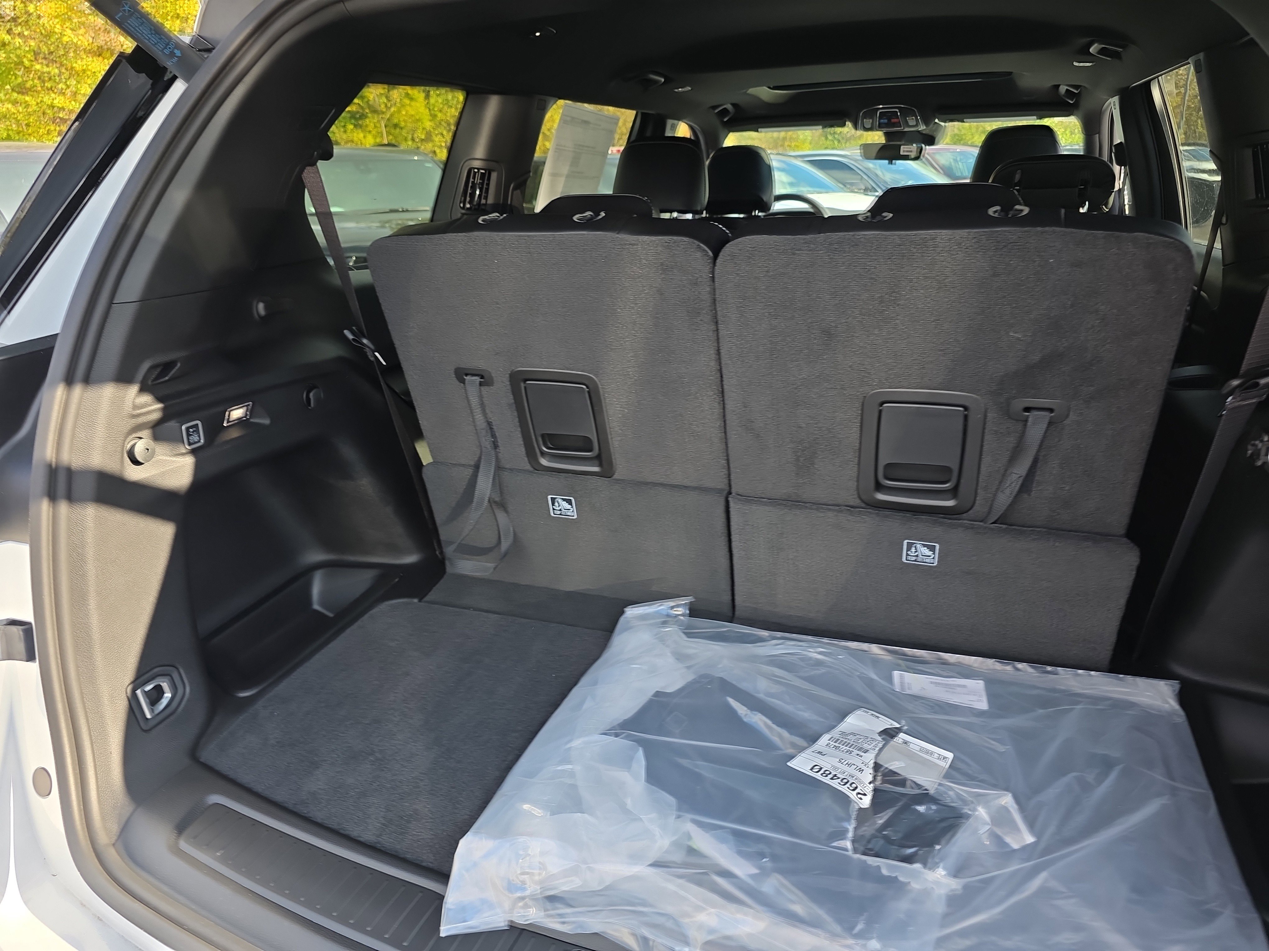 New 2025 Jeep Grand Cherokee L Altitude image 36