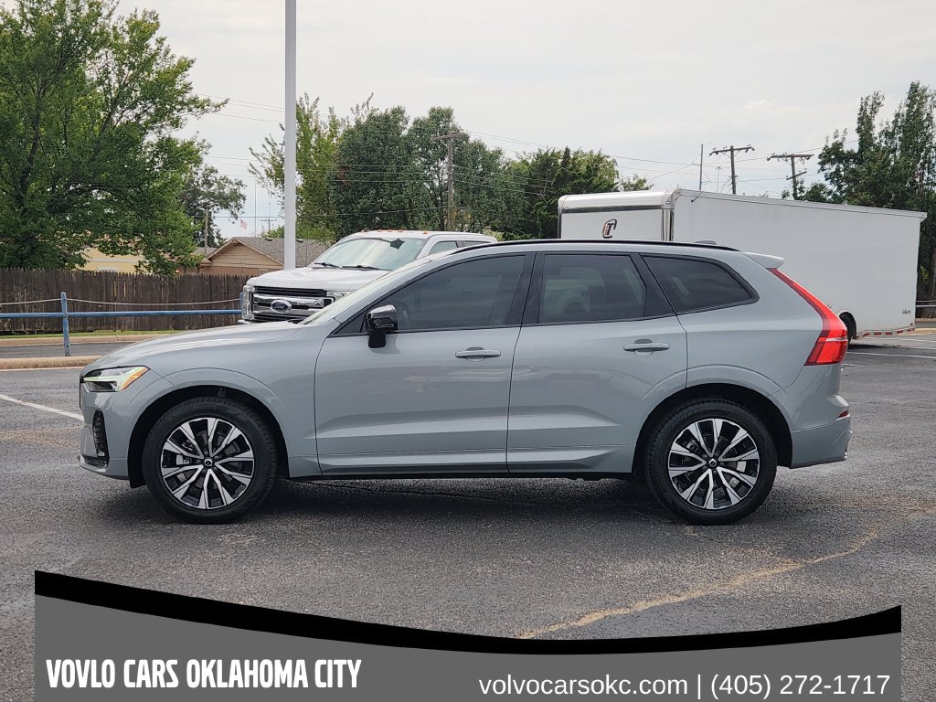 Certified 2024 Volvo XC60 B5 Core w/ Protection Package Premier AWD/4WD image 3