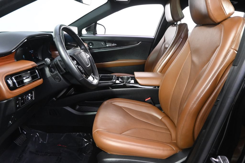 Used 2023 Lincoln Nautilus Reserve w/ Monochromatic Package AWD/4WD image 13