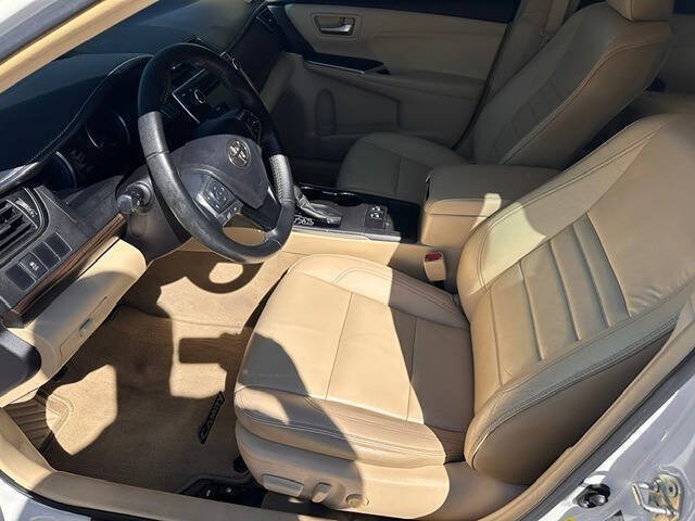 Used 2016 Toyota Camry XLE FWD image 12